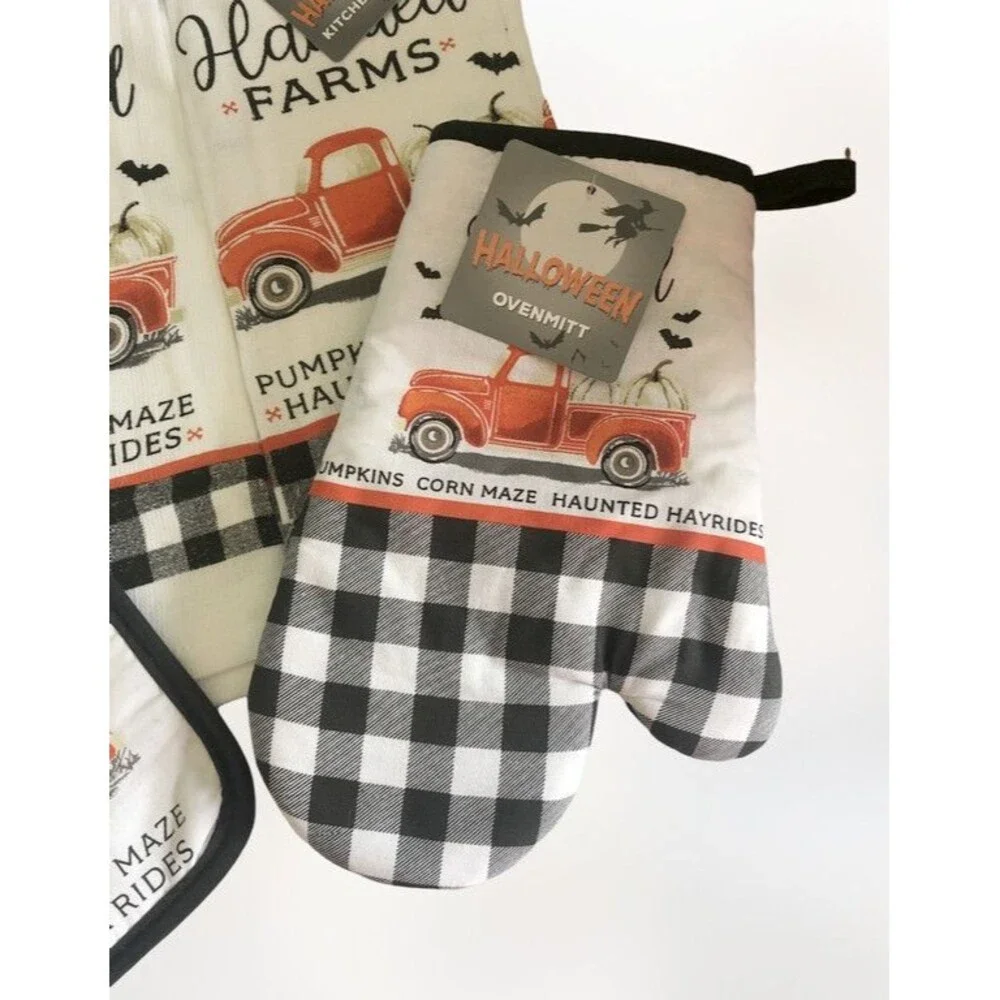 Halloween Kitchen Dish Towels Oven Mitt Potholder Set of 4 Haunted Farm Truck